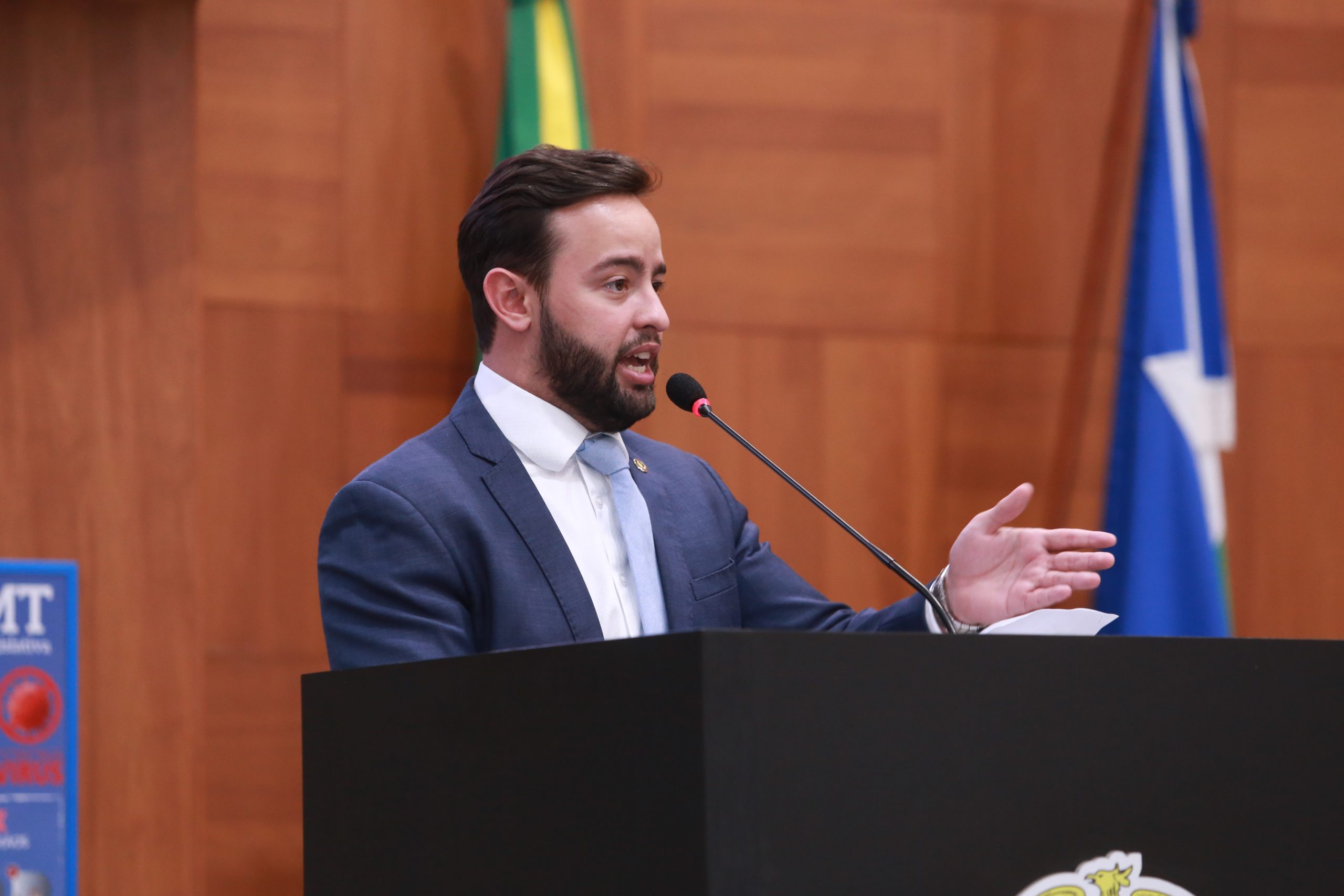 Ulysses Moraes solicita informações sobre obra do lago municipal de Primavera do Leste