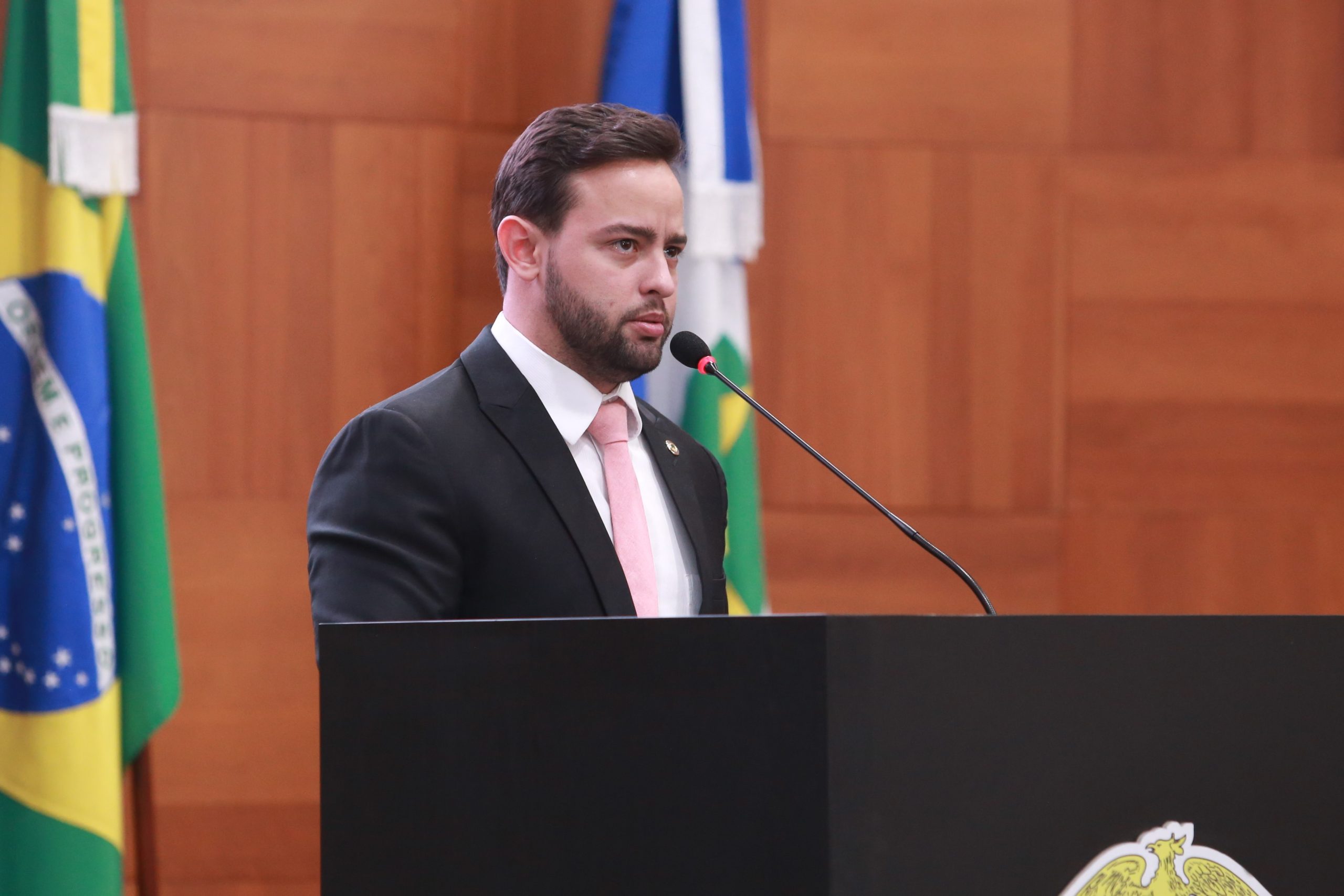 Ulysses Moraes apresenta indicação para instalação de iluminação em bairro da capital mato-grossense