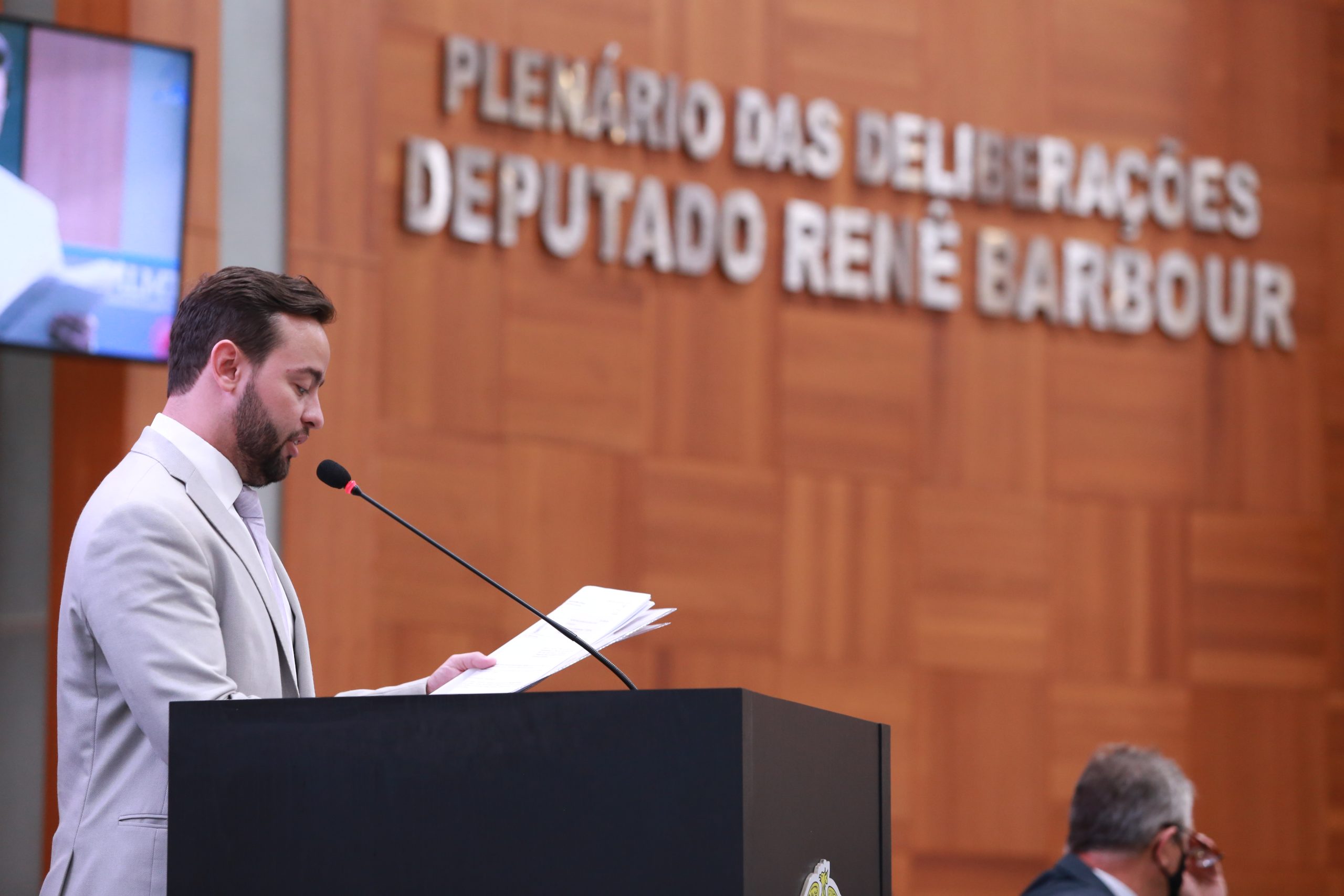 Após intensas cobranças e fiscalizações do deputado Ulysses Moraes e munícipes, as obras da MT-100 estão em andamento