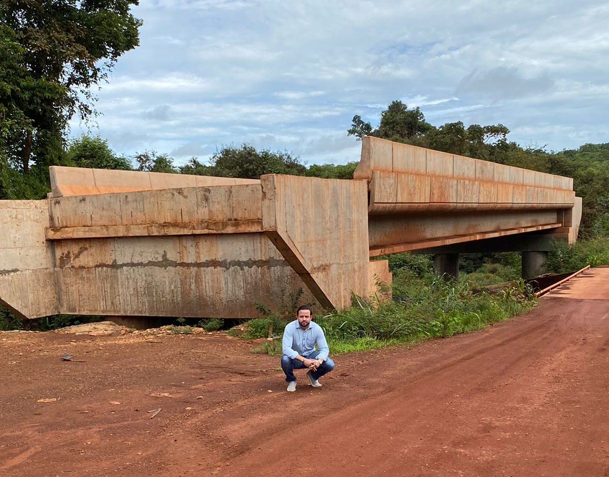 Ulysses Moraes fiscaliza ponte sem condições de uso sobre rio Tanguro localizado entre Canarana e o município de Querência, na MT-109