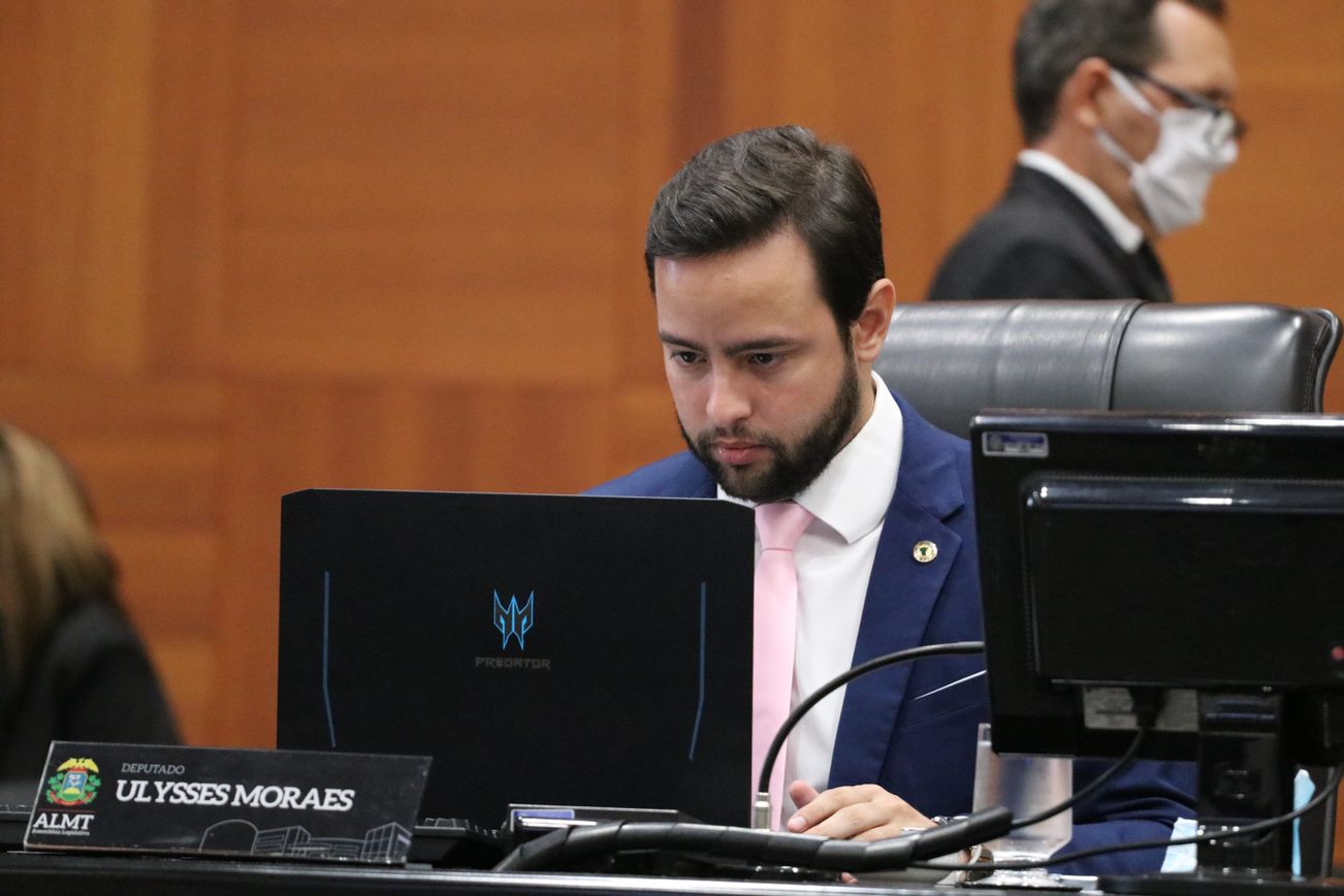 Ulysses Moraes apresenta indicação para reconstrução da ponte sobre o Rio Paconeiro, em Gaúcha do Norte